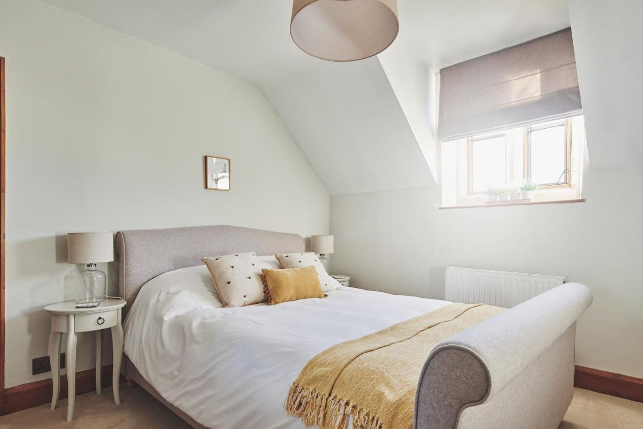 Large Stylish Luxury Cotswold Cottage - Ideal For Families, W/ Ev Charging Andoversford Exterior foto